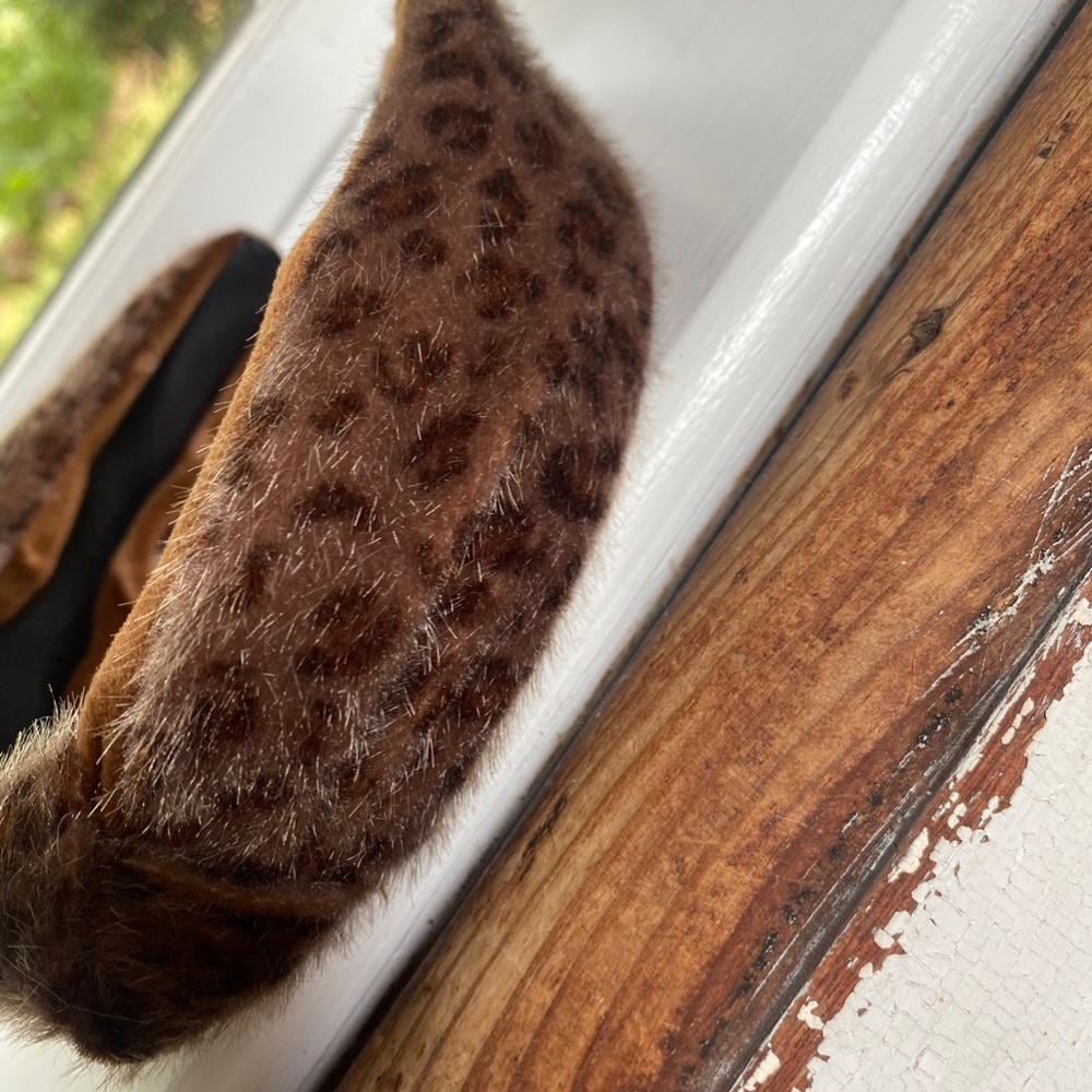 Anthropologie Faux Fur Leopard Print Headband - Picture 4 of 12